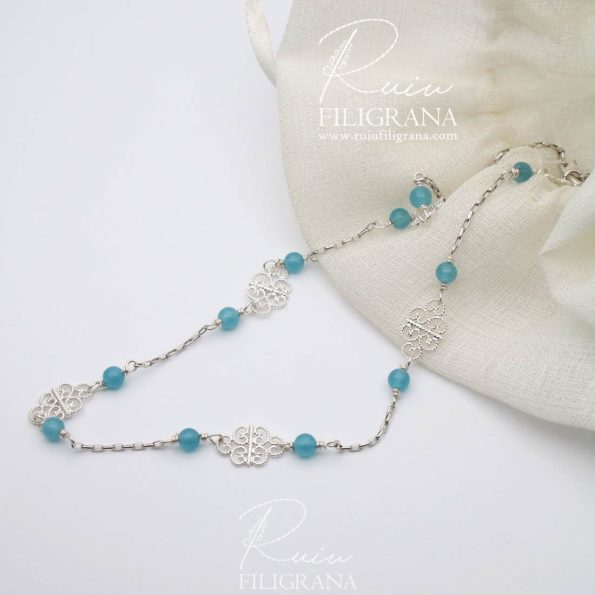 Collana Merletto in filigrana d'argento e sfere d'acquamarina, della collezione Romantic Filigree. Realizzata a mano con cura e passione.